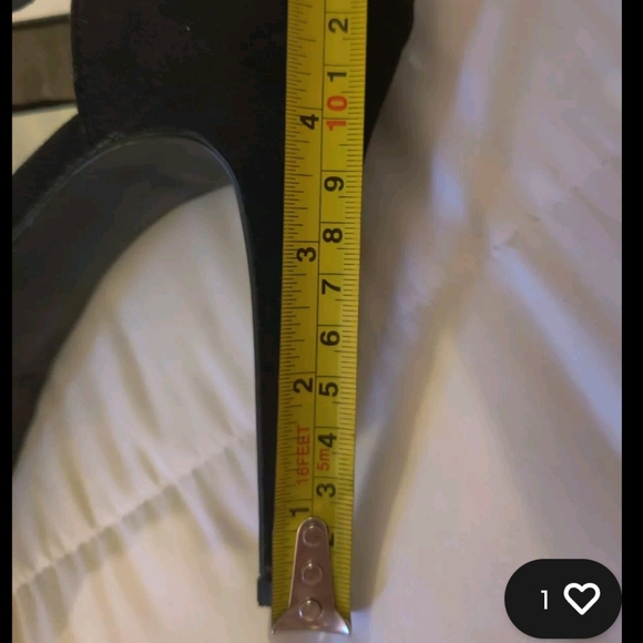 SOLD Nine West Black Suede Strappy Heels In Size 10. Zipper back. 4.5 inch - Picture 6 of 7